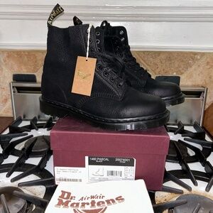 Rare soft leather Made in England Dr. Martens Men's Black Boots